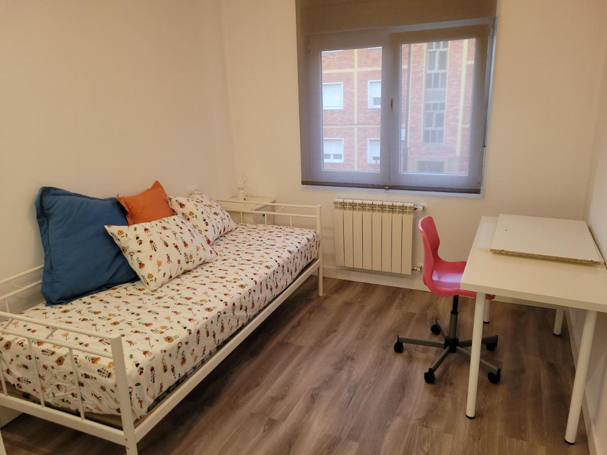 Apartamento Con Encanto Avilés Esterno foto